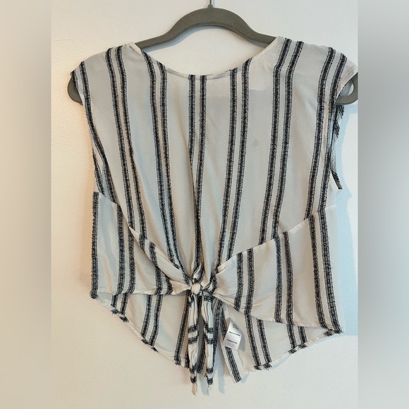ASTR the Label tie front top - Picture 1 of 4
